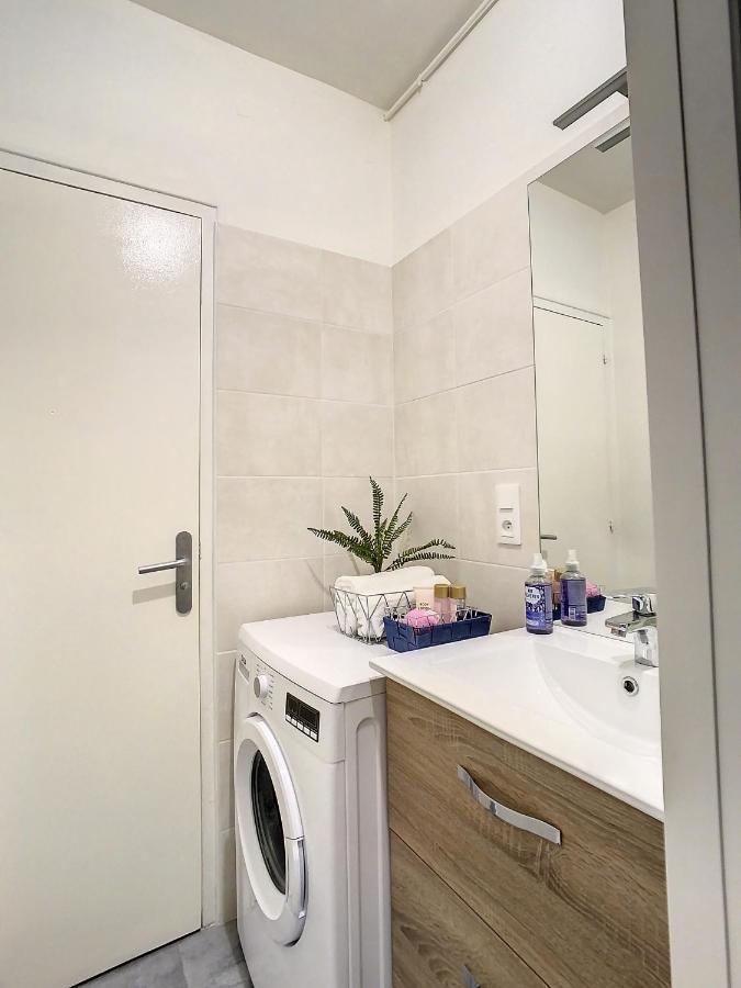 Apartament Joli Studio Meuble Tout Equipe Hyper Centre Wifi Troyes Zewnętrze zdjęcie