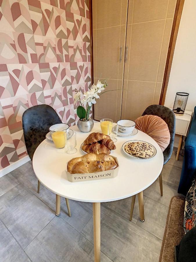 Apartament Joli Studio Meuble Tout Equipe Hyper Centre Wifi Troyes Zewnętrze zdjęcie